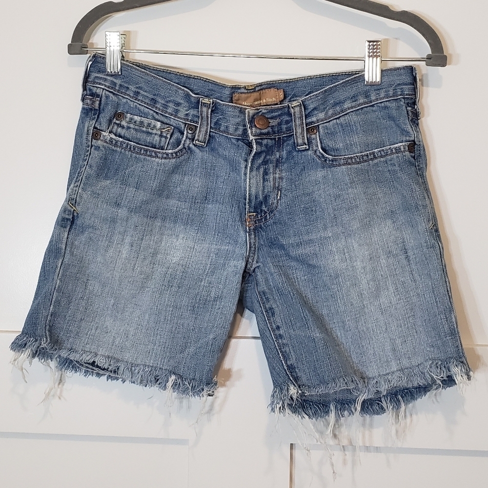 Abercrombie & Fitch Denim Blue Jeans Shorts Cut Off's Size 2 Mid-rise Di…